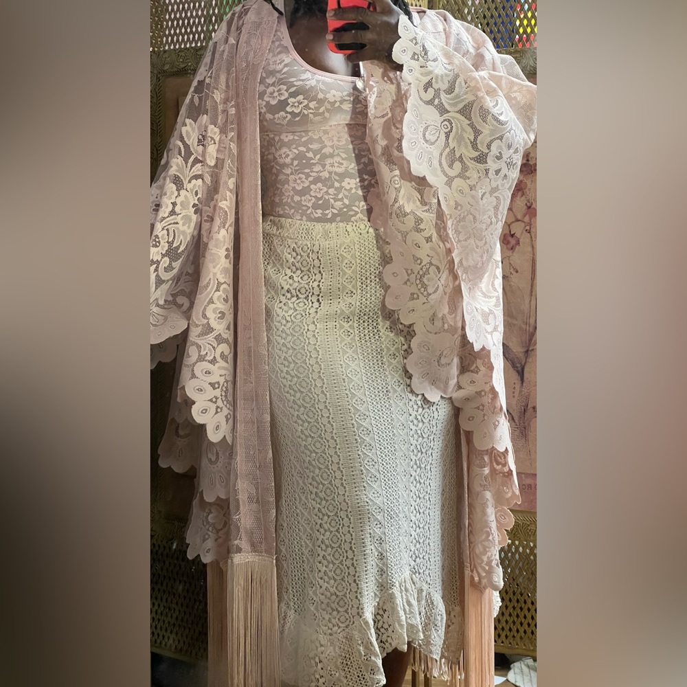Butterfly Pink Lace Fringe Kimono Duster - Picture 3 of 5